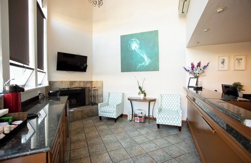 Munras Avenue Hotel | Munras Inn