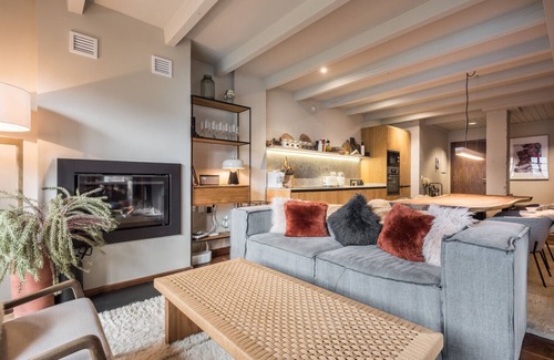 Beret Apartment | Muntanyos by Totiaran