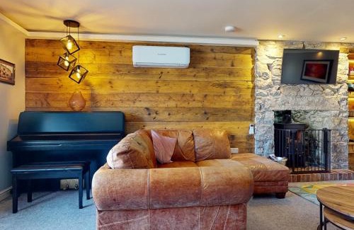 Nefyn House | Murmur Y Mor