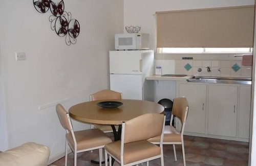 Swan Hill Hotel | Murray River Motel
