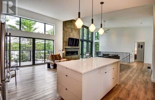 North Kawartha House | Mursal Lake Housenn