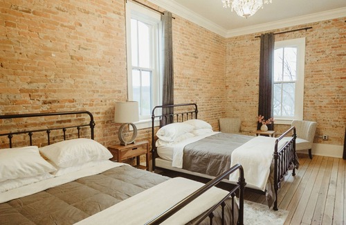 Newaygo Hotel | Muskegon River Inn