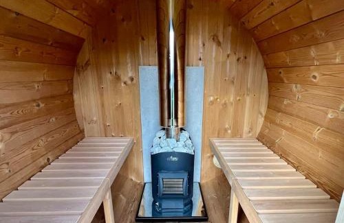 Muskoka Lakes Ski Chalet | Muskoka Lakefront 3-bdrm Chalet #90