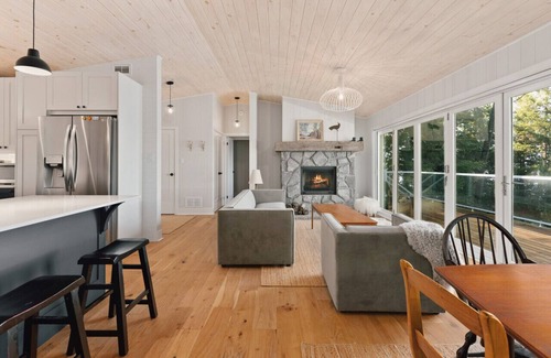 Muskoka Lakes House | Muskoka's Dreamcatcher, Lake Muskoka