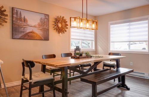 Bala House | Muskoka Waterfront Cottage - Moon River with HOT TUB