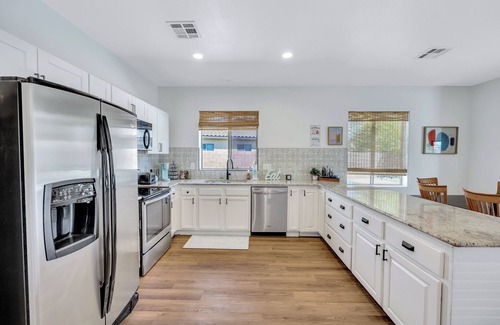 Circle Cross Ranch House | MUST SEE! Large 4BD/3BA Home w/Loft and Huge Backyard