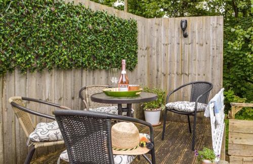 Cosheston House | Mutton Hill Cottage