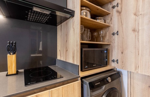 Zona Rosa Apartment | Muttuo by Wynwood House