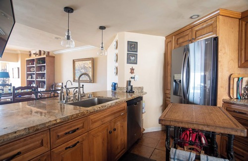 Rosarito Villa | Ocean Front 2-bedroom Villa in Calafia Paradise Resort, 2 Pools, Jacuzzi, gym.