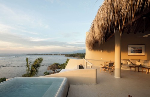 Saladita Condo | Beachfront Condo Los Panchos in Playa la Saladita/Coco 301