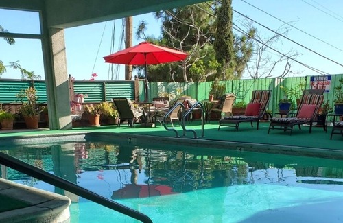 Pico - Robertson Apartment | My Getaway!