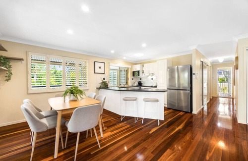 Brisbane Waterfront House | My Island Home at Coochie