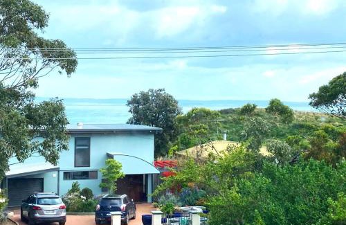 Ventnor House | My Island Home by Ready Set Stay
