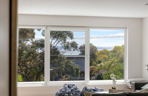 Ventnor House | My Island Home by Ready Set Stay