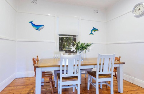 Tea Gardens House | Myall River Cottage