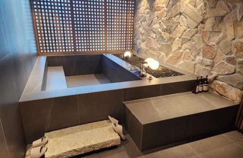 Haeundae House | Myeongwolga Poolvilla