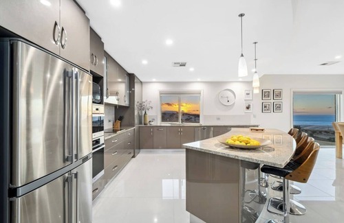 Myponga Beach Apartment | Myponga Beach Luxe Stunning Seaside Sunsets