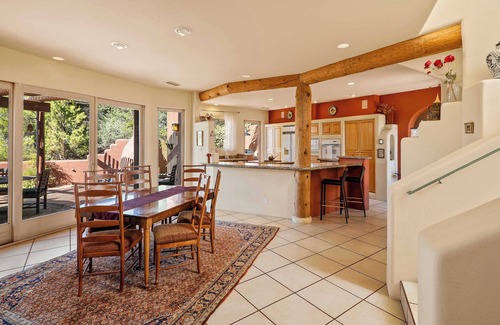 West Sedona House | Myrinn – Stargazing Retreat w/Hot Tub & Views