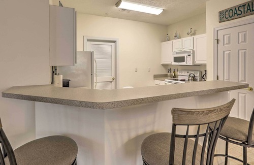 Waterford Plantation Condo | Myrtle Beach Condo w/ Golf: 9 Mi to Boardwalk!