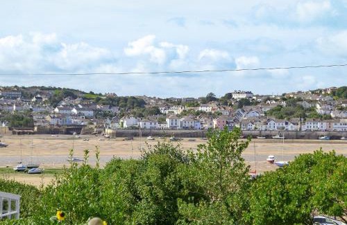 Instow House | Myrtle Loft