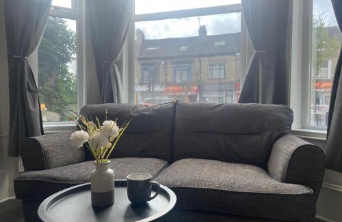 Hull House | Myrtle Villas