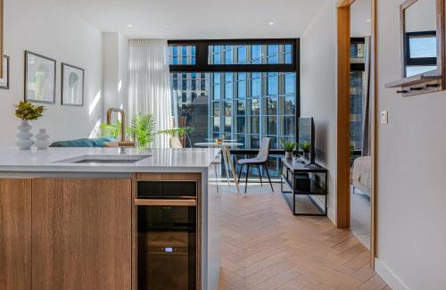 Shoreditch Apartment | MySquare Premium Apartment near Liverpool Street Station