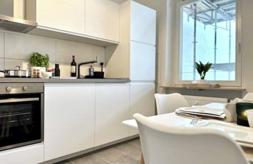 Heidelberg Apartment | Mystay: Zentral I Design I Prime I Gäste WC