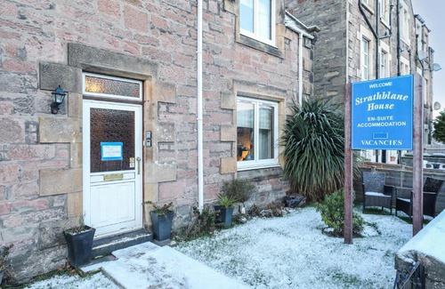 Inverness City Centre House | mySTAYINN Strathblane 7 Bedroom Full House - Inverness
