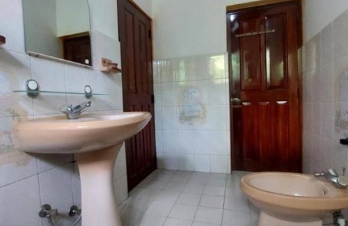 Kandy Bed & Breakfast | Mystique Hideout : Double Room with Patio