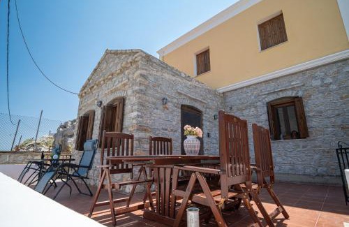 Pedi House | Mythos House - Seaside Retreat in Pedi