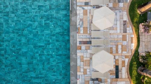 Tingaki Apartment | Mythos Suites Hotel