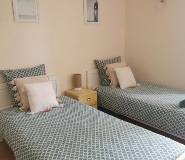 Cadereau Bed & Breakfast | Nîmes les pins studio parking privé extérieur