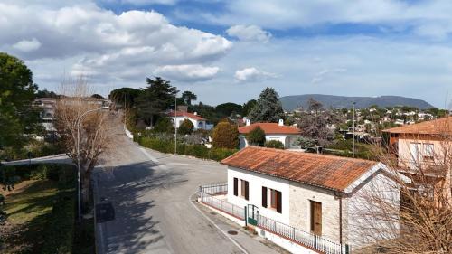 Villaggio Taunus Apartment | N192 - Numana, nuova villetta con portico