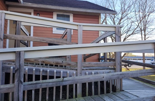 Petersburg House | n2 Bedrooms King & Queen main floor. addnLoft 2 twin beds seperate rooms fee