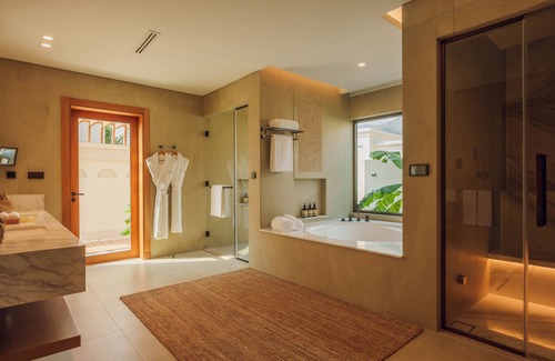 Al Aqah Hotel | Naama Beach Villas & Spa