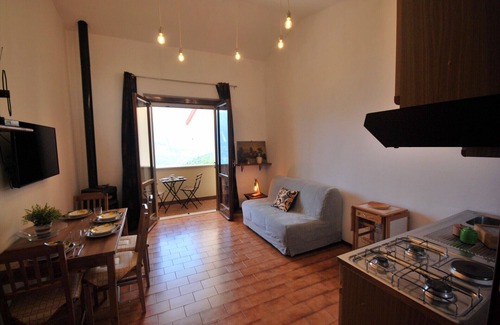 Prabione Apartment | Nadia - Theater Home, with garden and marvellous lake view