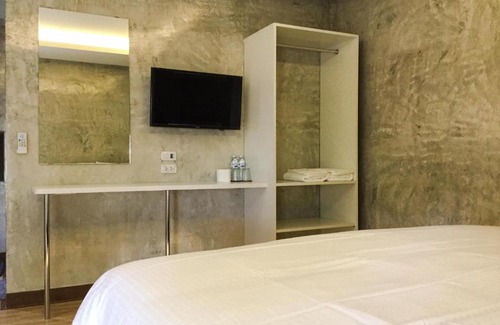 Doem Bang Hotel | Nai Suan Inn