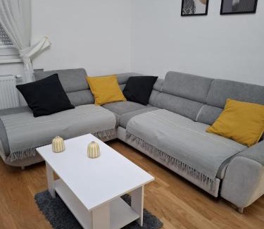 Zagreb Apartment | Nala AA2 Apartment