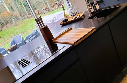 Gouvieux House | Nalan Godevicien, Maison Forêt, Spa et Piscine Chauffée, 14 Pers, Paris-jo, CDG