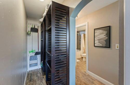 Kihei Apartment | Nani Kai Hale 305 - Oceanview updated condo with AC at beachfront resort