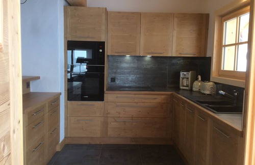 Notre-Dame-de-Bellecombe Ski Chalet | Nanook chalet in the heart of the diamond area