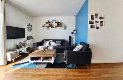 Petit Nanterre Apartment | Nanterre home2