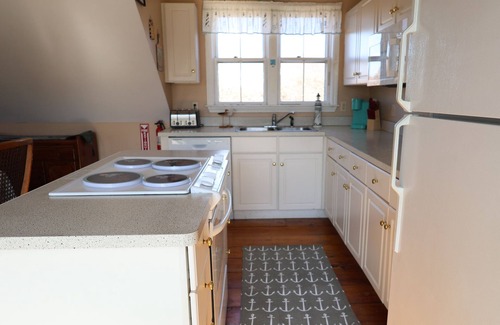 Tom Nevers House | Nantucket Salty Nest- 3 bedroom 2.5 bathrooms in Tom Nevers. Sleep 7