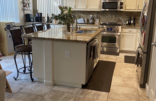 Napa House | Napa home walk to Downtown