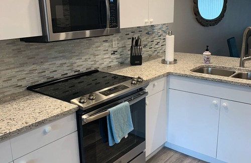 Naples Heritage Condo | Naples Heritage Veranda/2 bed. 2 bath. plus den