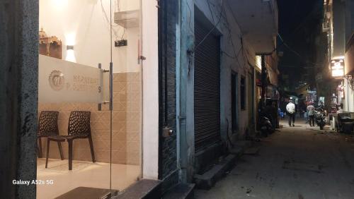 Varanasi House | NARAYANI paying guest house