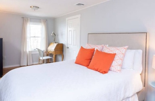 Narragansett Cottage | Narragansett Beach/Narrow River! Welcome to Riverbend Cottage II