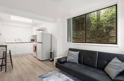 Katoomba House | Narrow Neck Studio in Katoomba