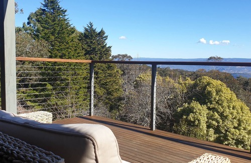 Katoomba House | Narrow Neck Views - Spacious Mountains Home with Stunning Views!