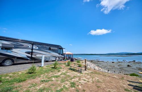 Trenton Resort | Narrows Too Camping Resort Cottage 11
